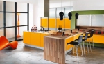 Кухненски мебели с бар ПДЧ в жълто